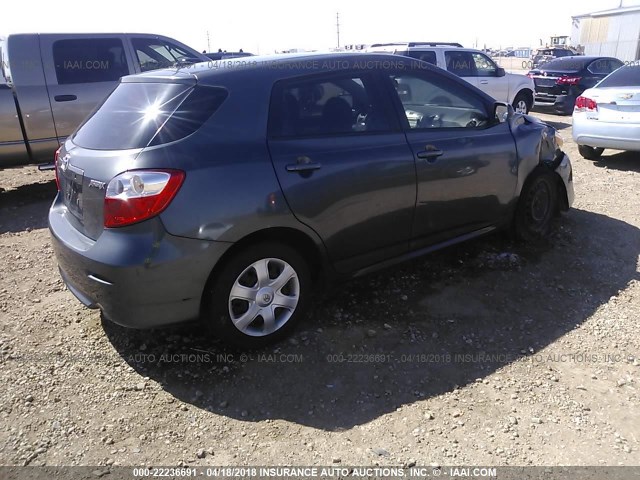 2T1KU40E29C086978 - 2009 TOYOTA COROLLA MATRIX  GRAY photo 4