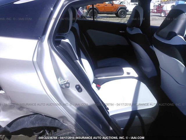 JTDKARFP9J3071163 - 2018 TOYOTA PRIUS PRIME  银色 照片 8