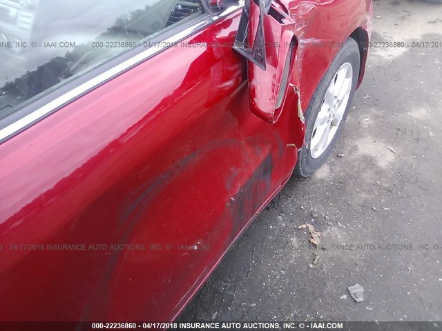 4T4BF3EKXBR194181 - 2011 TOYOTA CAMRY SE/LE/XLE RED photo 6
