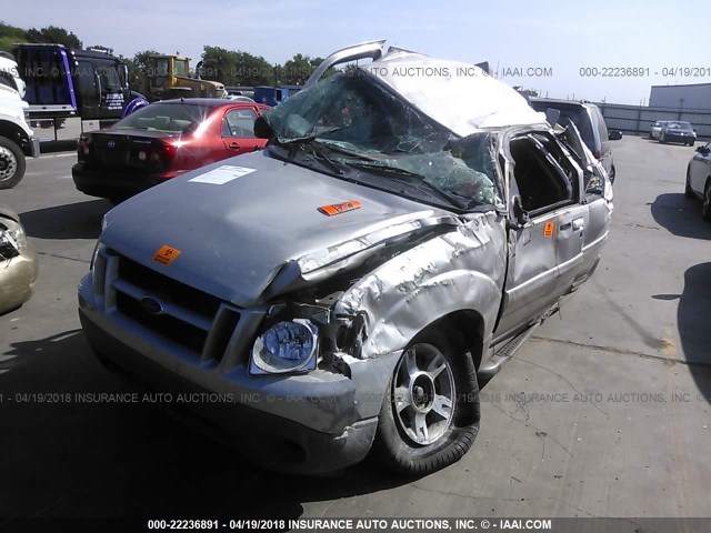 1FMZU67E33UB81619 - 2003 FORD EXPLORER SPORT TR  SILVER photo 2