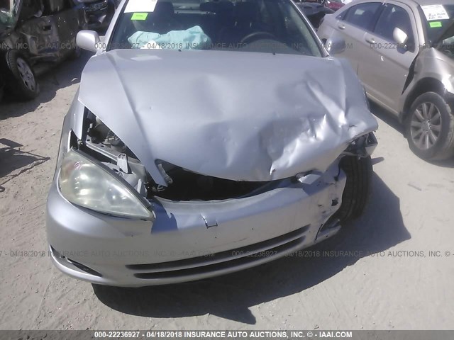 4T1BF30K32U028327 - 2002 TOYOTA CAMRY LE/XLE/SE 银色 照片 6