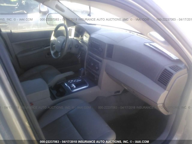 1J4HR48N95C692954 - 2005 JEEP GRAND CHEROKEE LAREDO/COLUMBIA/FREEDOM 金色 照片 5