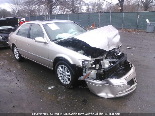 4T1BF28K01U960157 - 2001 TOYOTA CAMRY LE/XLE Kahverengi fotoğraf 1