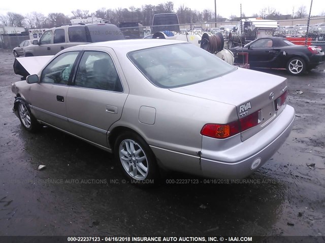 4T1BF28K01U960157 - 2001 TOYOTA CAMRY LE/XLE Kahverengi fotoğraf 3