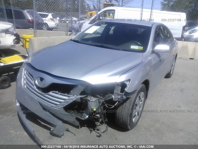 4T4BE46K49R099441 - 2009 TOYOTA CAMRY SE/LE/XLE SILVER photo 2