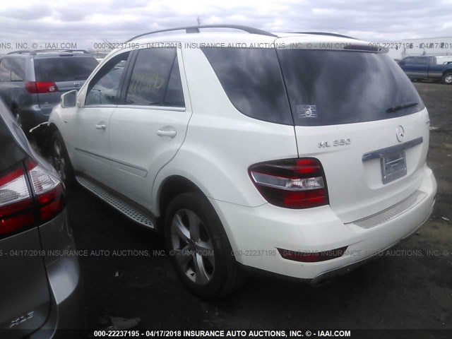 4JGBB2FB4BA729599 - 2011 MERCEDES-BENZ ML 350 BLUETEC WHITE photo 3