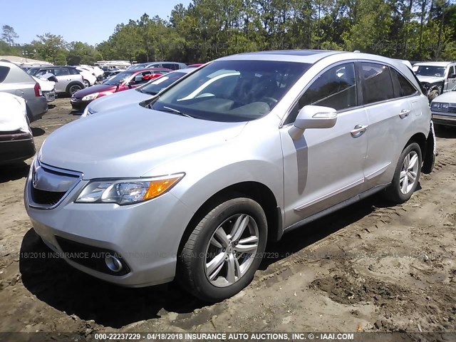 5J8TB3H57FL012468 - 2015 ACURA RDX TECHNOLOGY SILVER photo 2