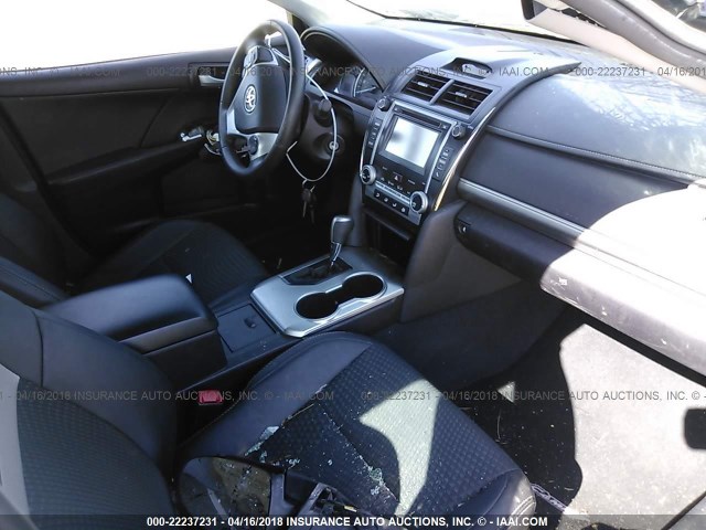 4T1BF1FK4EU412391 - 2014 TOYOTA CAMRY L/SE/LE/XLE 黑色 照片 5
