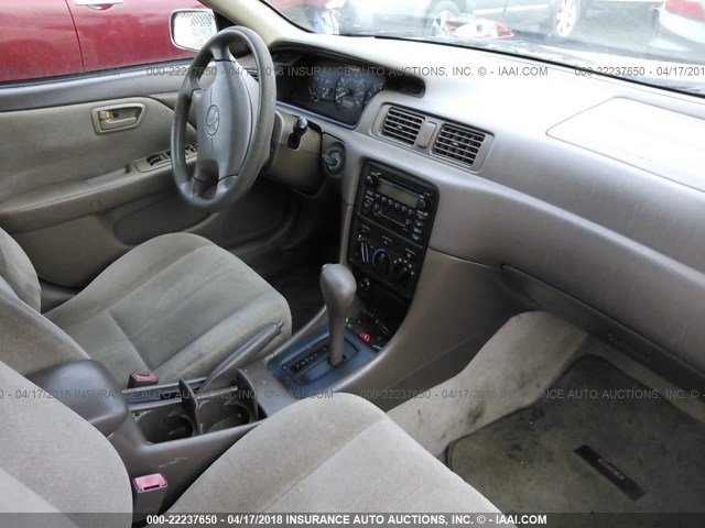 4T1BG22K21U821430 - 2001 TOYOTA CAMRY CE/LE/XLE 米色 照片 5