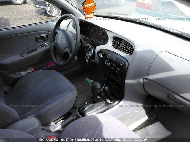 KMHJF35F2YU916602 - 2000 HYUNDAI ELANTRA GLS SILVER photo 5