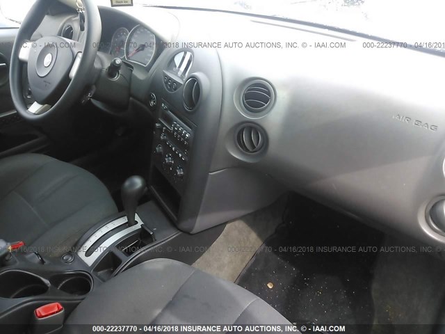 2G2WP522X51307385 - 2005 PONTIAC GRAND PRIX SILVER photo 5