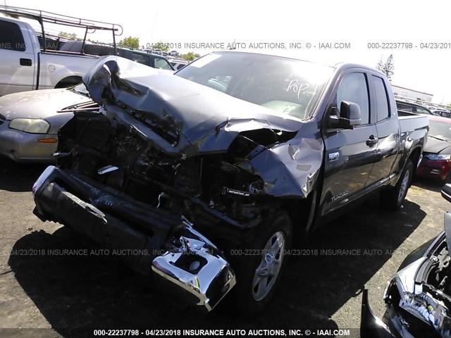 5TFRY5F13GX206668 - 2016 TOYOTA TUNDRA DOUBLE CAB SR/SR5 GRAY photo 2