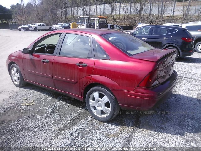 1FAFP38313W277611 - 2003 FORD FOCUS ZTS RED photo 3