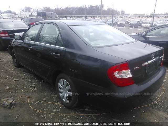 4T1BE30KX2U097924 - 2002 TOYOTA CAMRY LE/XLE/SE შავი ფოტო 3