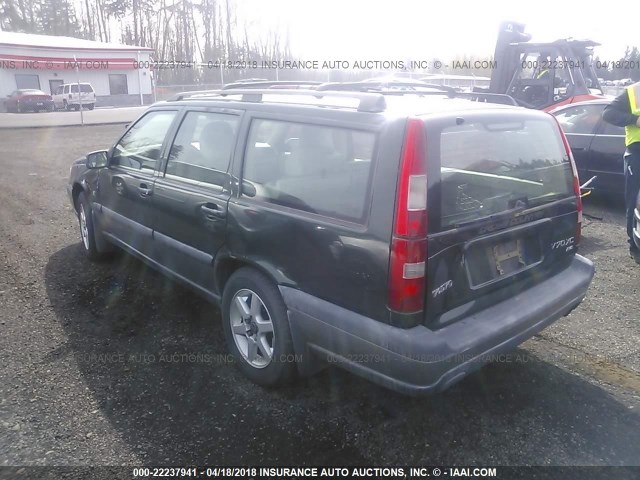 YV1LZ56D7X2619181 - 1999 VOLVO V70 XC GREEN photo 3