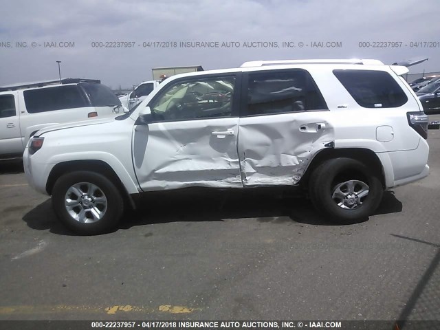 JTEBU5JR2J5483420 - 2018 TOYOTA 4RUNNER SR5 PREM/LTDL/TRAIL/TRD 白色 照片 3