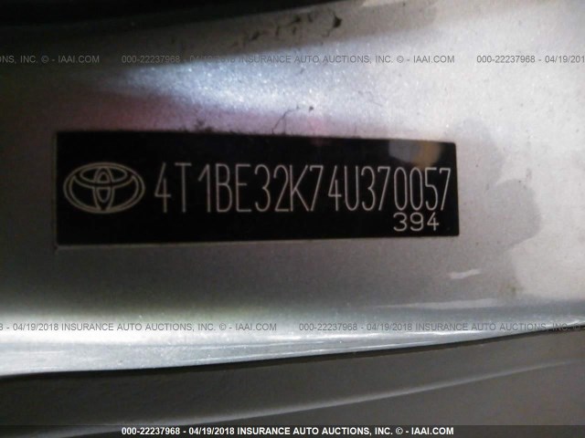 4T1BE32K74U370057 - 2004 TOYOTA CAMRY LE/XLE/SE 锡色 照片 9