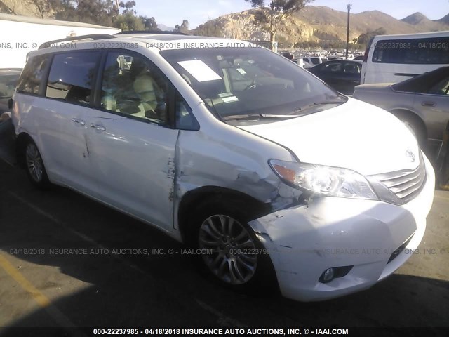 5TDYK3DC5FS564767 - 2015 TOYOTA SIENNA XLE/LIMITED WHITE photo 1