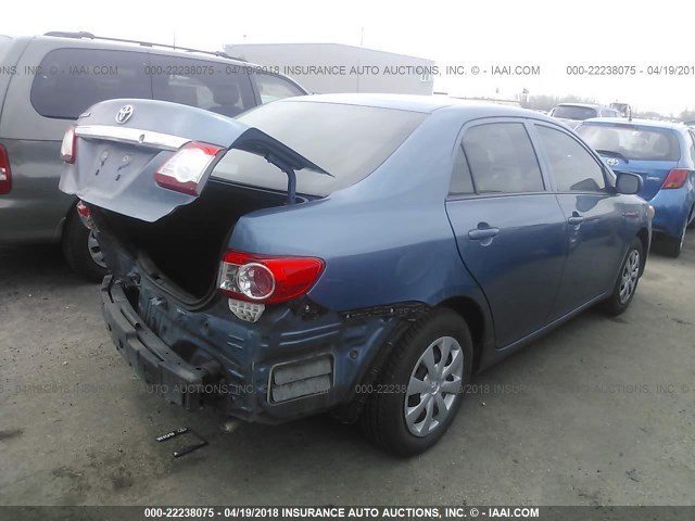 5YFBU4EE5DP203549 - 2013 TOYOTA COROLLA S/LE BLUE photo 4