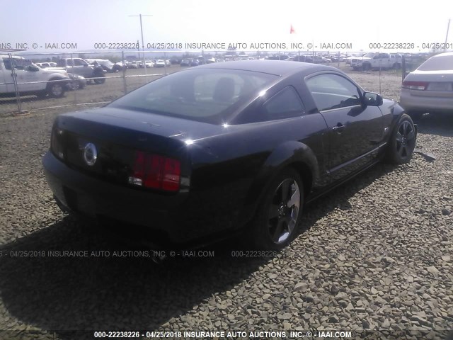 1ZVHT82H865215369 - 2006 FORD MUSTANG GT BLACK photo 4