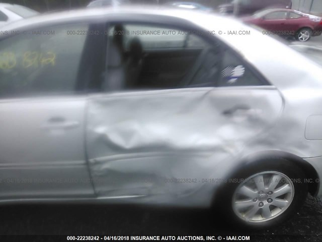 4T1BE30K64U289117 - 2004 TOYOTA CAMRY LE/XLE/SE 银色 照片 6