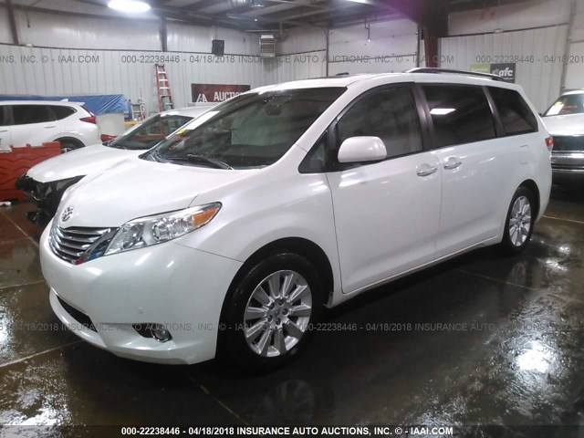 5TDDK3DC4BS029793 - 2011 TOYOTA SIENNA XLE/LIMITED WHITE photo 2