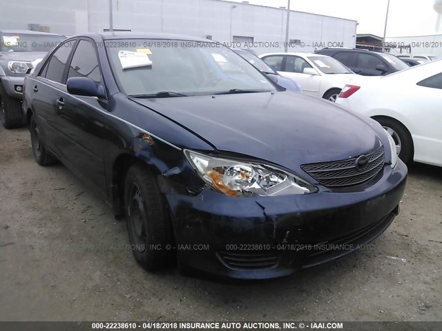 4T1BE32K63U642774 - 2003 TOYOTA CAMRY LE/XLE/SE ლურჯი ფოტო 1