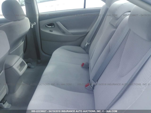 4T1BF3EK2BU703349 - 2011 TOYOTA CAMRY SE/LE/XLE Серый фото 8