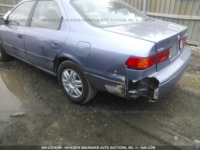 4T1BG22K7YU640012 - 2000 TOYOTA CAMRY CE/LE/XLE 蓝色 照片 6