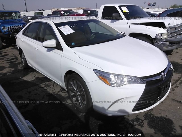4T4BF1FK0FR460798 - 2015 TOYOTA CAMRY LE/XLE/SE/XSE WHITE photo 1