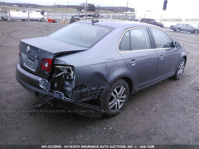 3VWDF71K55M604234 - 2005 VOLKSWAGEN NEW JETTA 2.5L OPTION PACKAGE 2 GRAY photo 4