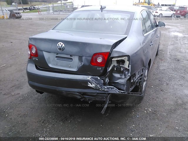 3VWDF71K55M604234 - 2005 VOLKSWAGEN NEW JETTA 2.5L OPTION PACKAGE 2 GRAY photo 6