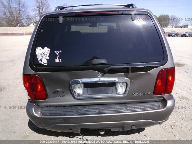 5LMFU28R91LJ31787 - 2001 LINCOLN NAVIGATOR Champagne photo 6