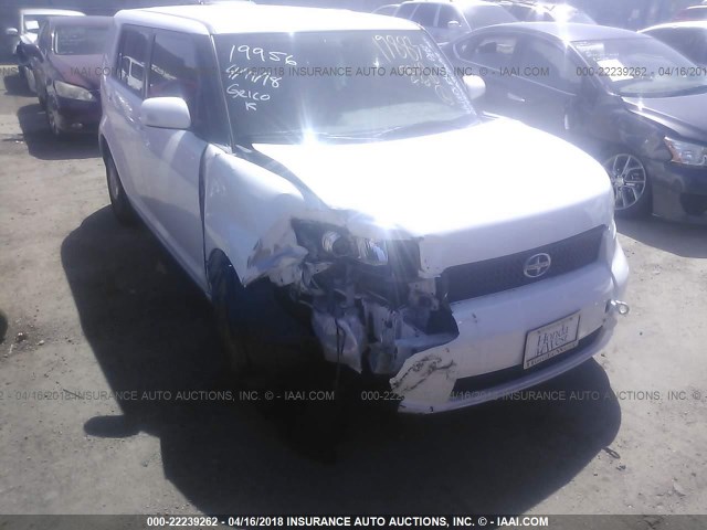 JTLKE50E381025942 - 2008 TOYOTA SCION XB WHITE photo 6