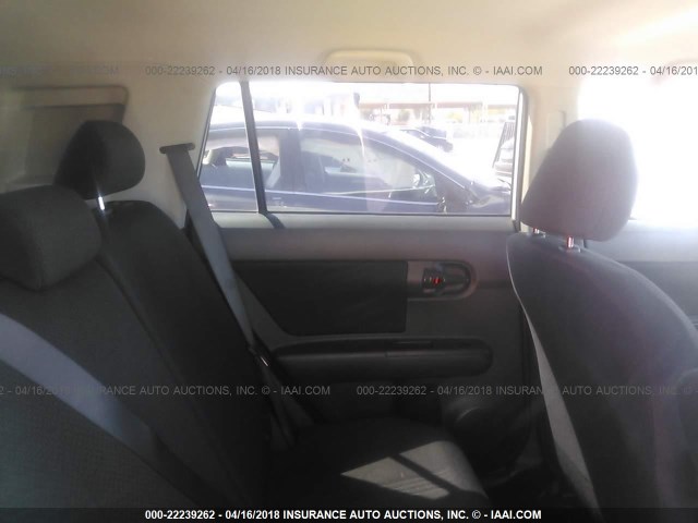 JTLKE50E381025942 - 2008 TOYOTA SCION XB WHITE photo 8