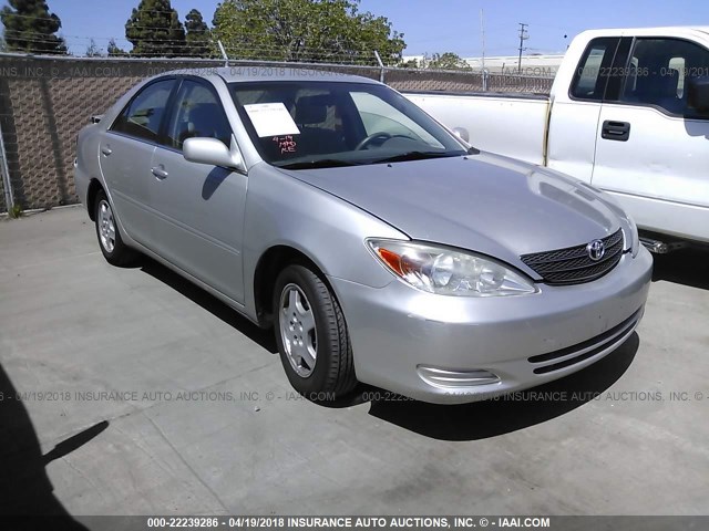4T1BF32KX3U564089 - 2003 TOYOTA CAMRY LE/XLE/SE 银色 照片 1