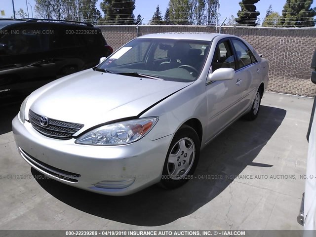 4T1BF32KX3U564089 - 2003 TOYOTA CAMRY LE/XLE/SE 银色 照片 2