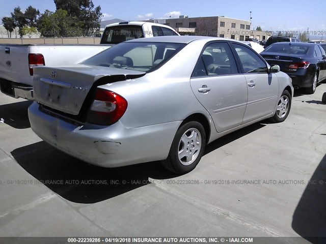 4T1BF32KX3U564089 - 2003 TOYOTA CAMRY LE/XLE/SE 银色 照片 4