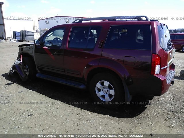 5N1AR18U05C760888 - 2005 NISSAN PATHFINDER LE/SE/XE RED photo 3