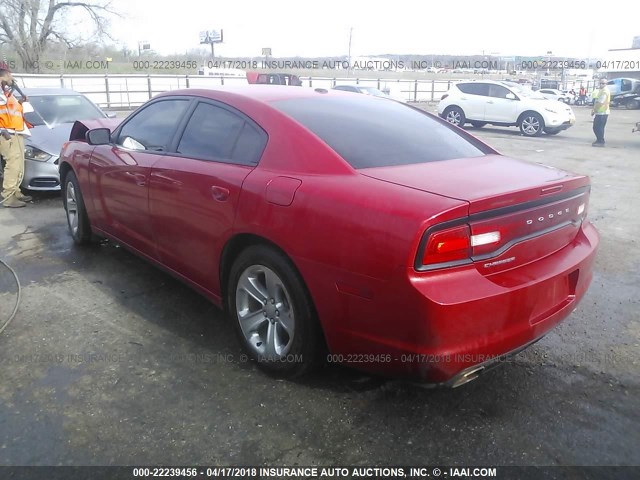 2B3CL3CG6BH521755 - 2011 DODGE CHARGER RED photo 3