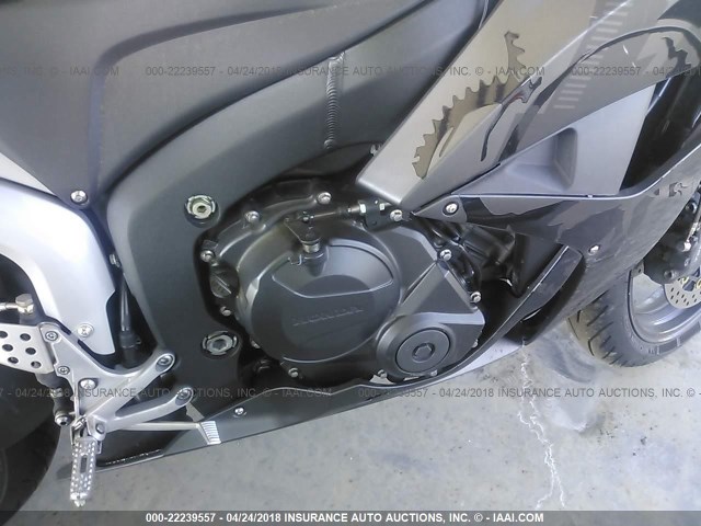 JH2PC40007M009708 - 2007 HONDA CBR600 RR GRAY photo 8