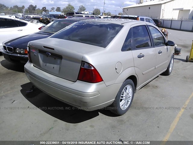 1FAFP34N67W123764 - 2007 FORD FOCUS ZX4/S/SE/SES GOLD photo 4