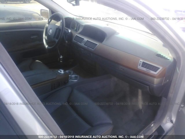 WBAGN63403DS43349 - 2003 BMW 745 LI ვერცხლისფერი ფოტო 5