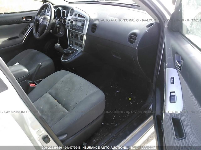 2T1KR32E17C625595 - 2007 TOYOTA COROLLA MATRIX XR SILVER photo 5