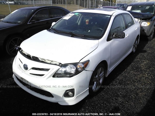 2T1BU4EEXDC057214 - 2013 TOYOTA COROLLA S/LE WHITE photo 2