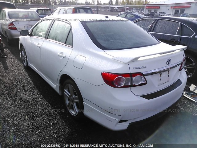 2T1BU4EEXDC057214 - 2013 TOYOTA COROLLA S/LE WHITE photo 3