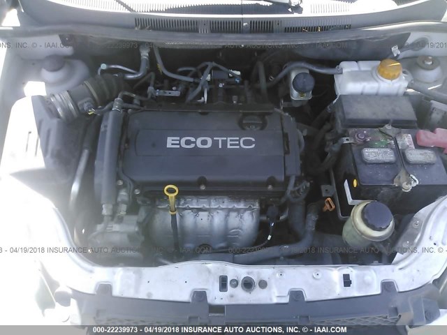 KL1TD5DE9BB215654 - 2011 CHEVROLET AVEO LS/LT 银色 照片 10