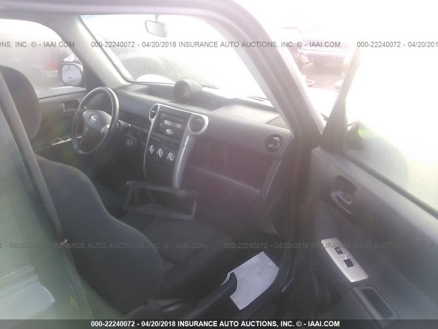 JTLKT324350192978 - 2005 TOYOTA SCION XB BLUE photo 5