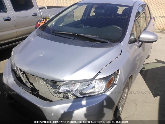 3HGGK5H50FM714272 - 2015 HONDA FIT LX SILVER photo 2