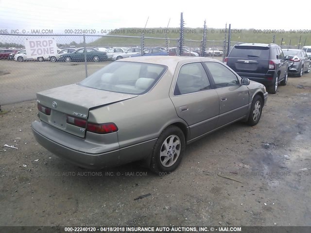 JT2BF22K5X0175932 - 1999 TOYOTA CAMRY LE/XLE GOLD photo 4